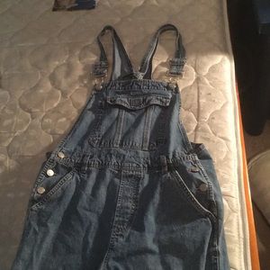 Old pair of overalls.  Don’t need them anymore.